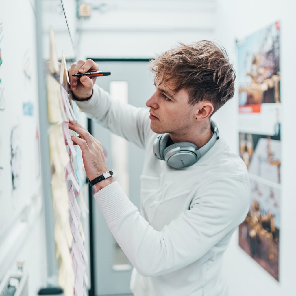 Product designer w e-commerce to jedna z podstawowych ról projektowych